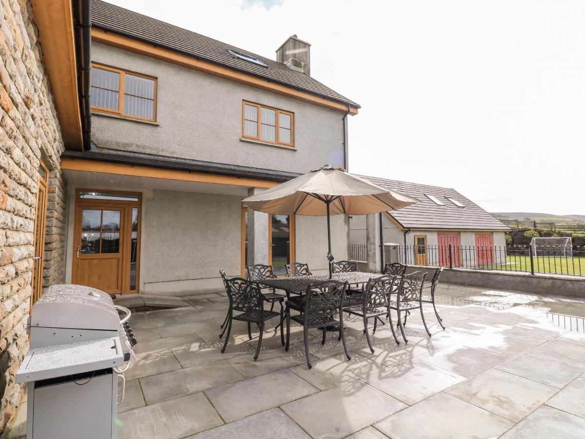 Grooms Quarters At Pant Y Gaseg Farm Ammanford Extérieur photo
