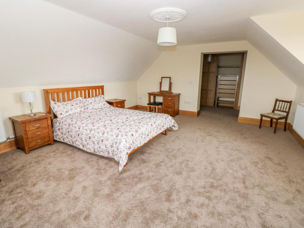 Grooms Quarters At Pant Y Gaseg Farm Ammanford Extérieur photo